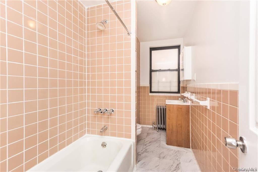 204 W 260th Street thumbnail 5