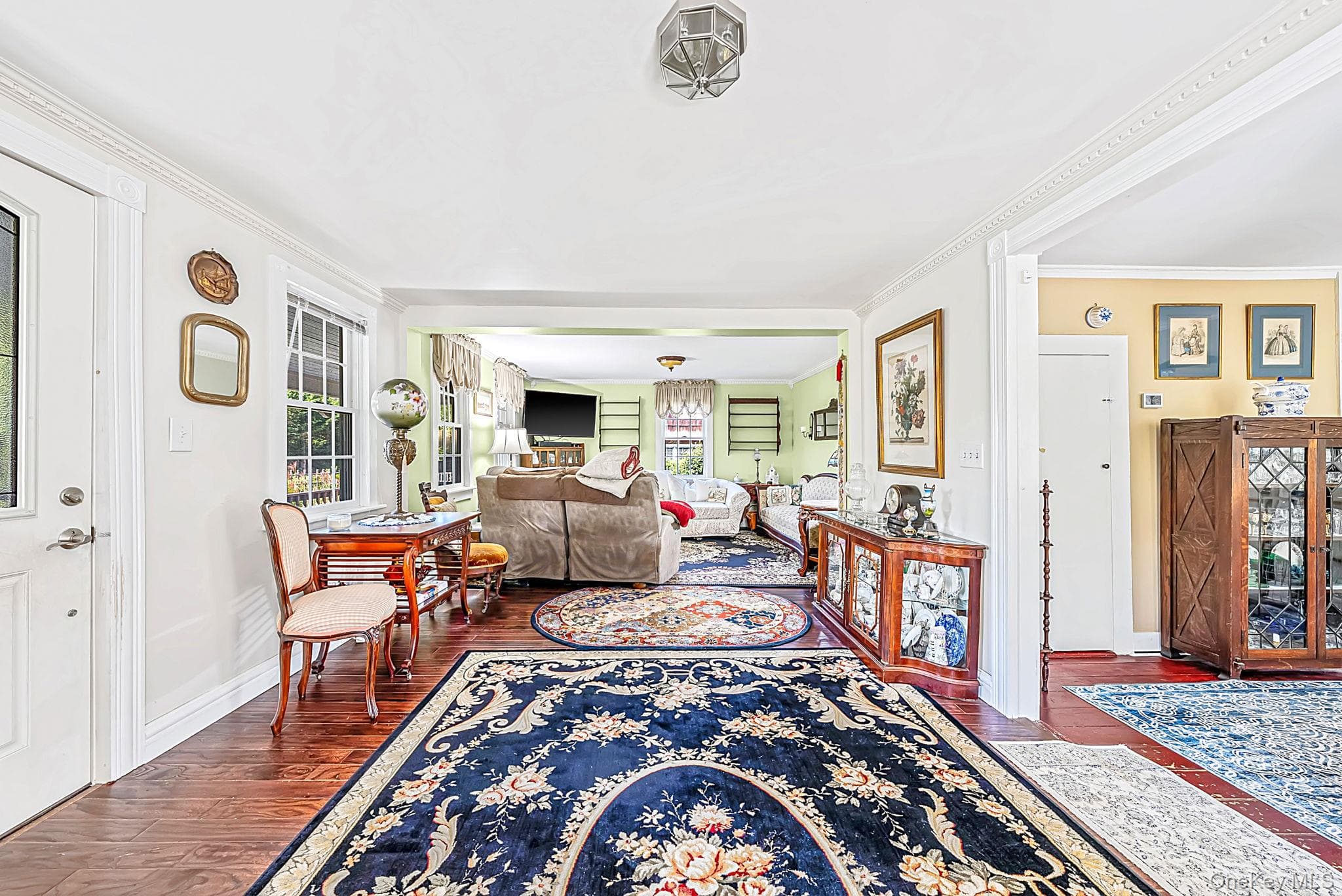 12 Collins Avenue thumbnail 25