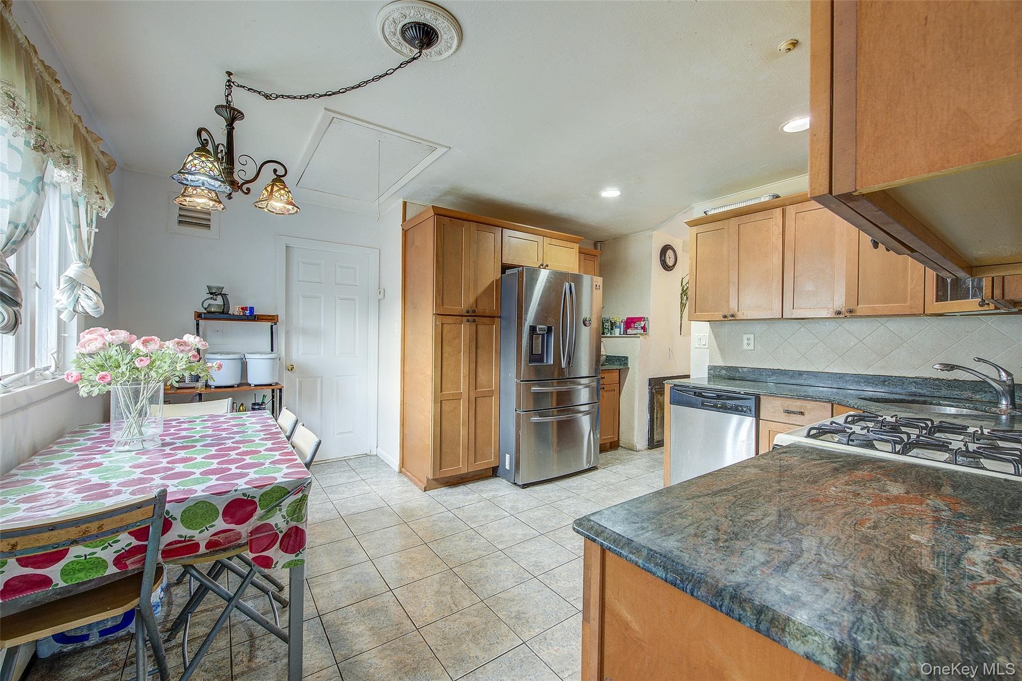 10 Belmont Circle thumbnail 14