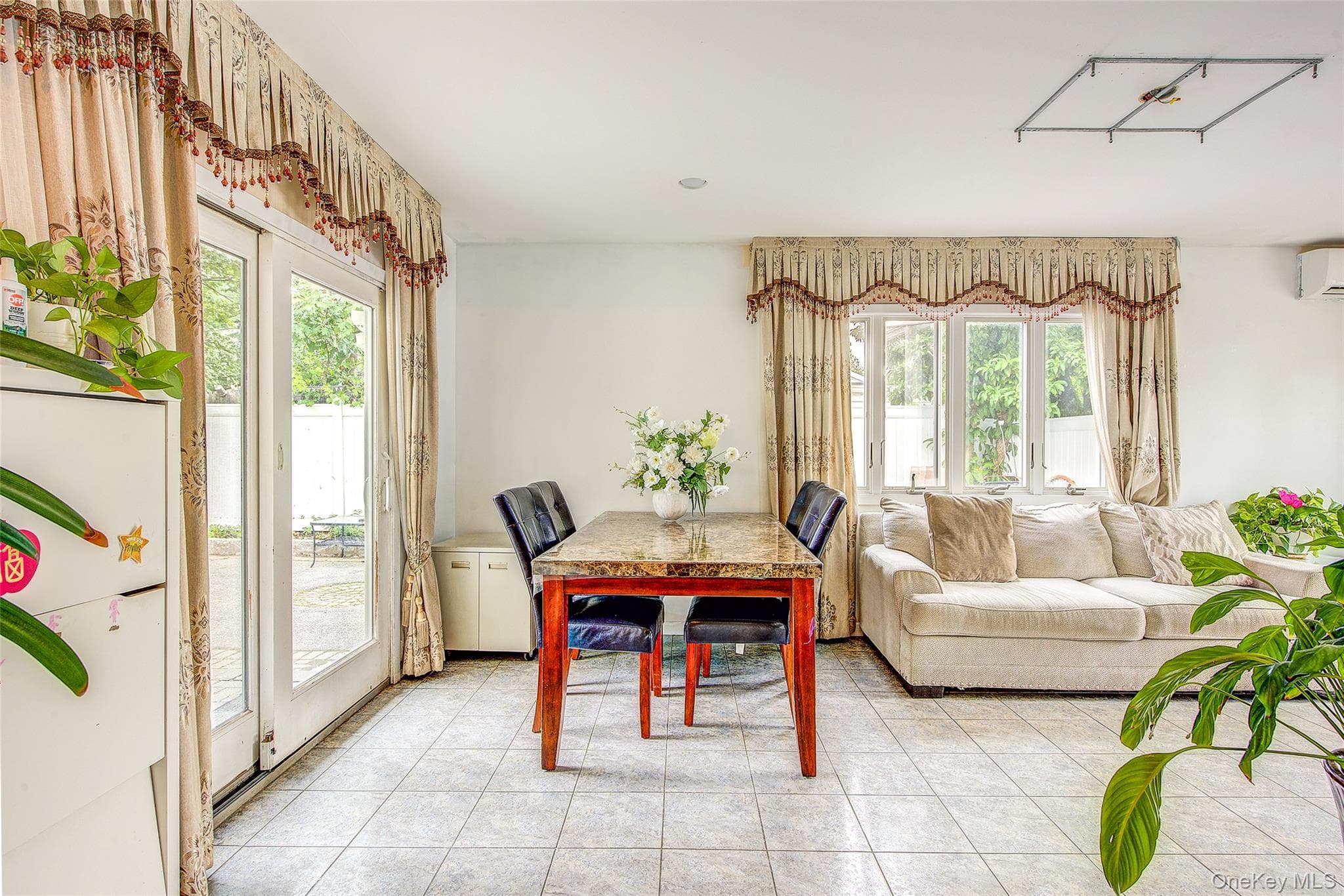 10 Belmont Circle thumbnail 6