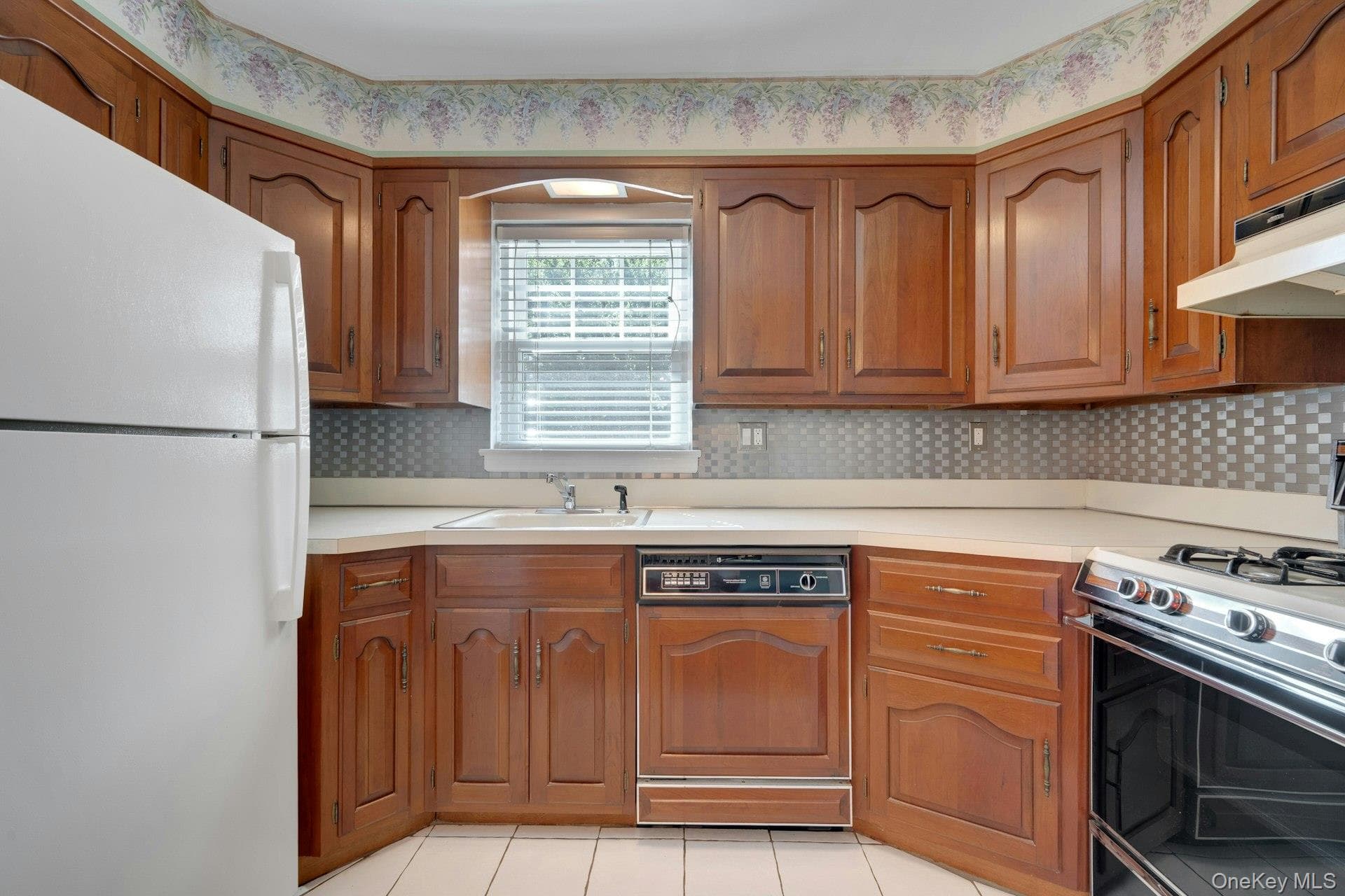 52 Fisher Avenue thumbnail 10