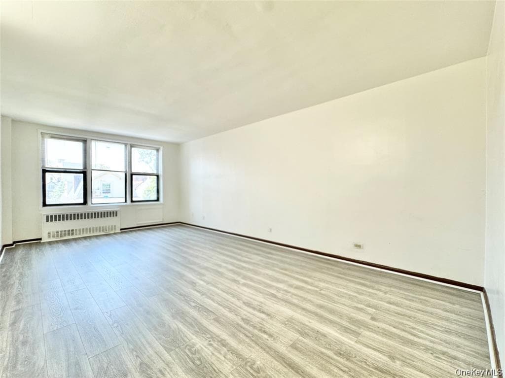 83-25 Vietor Avenue Unit: 5C thumbnail 3