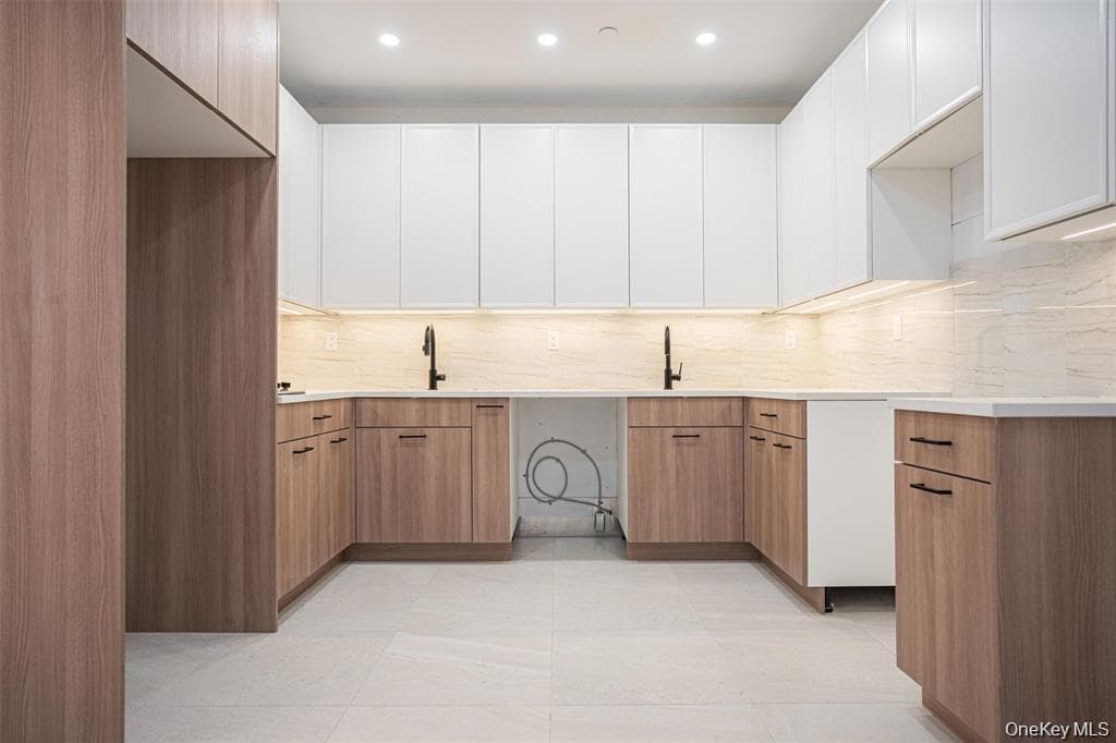 859 Myrtle Avenue Unit: 8G thumbnail 6