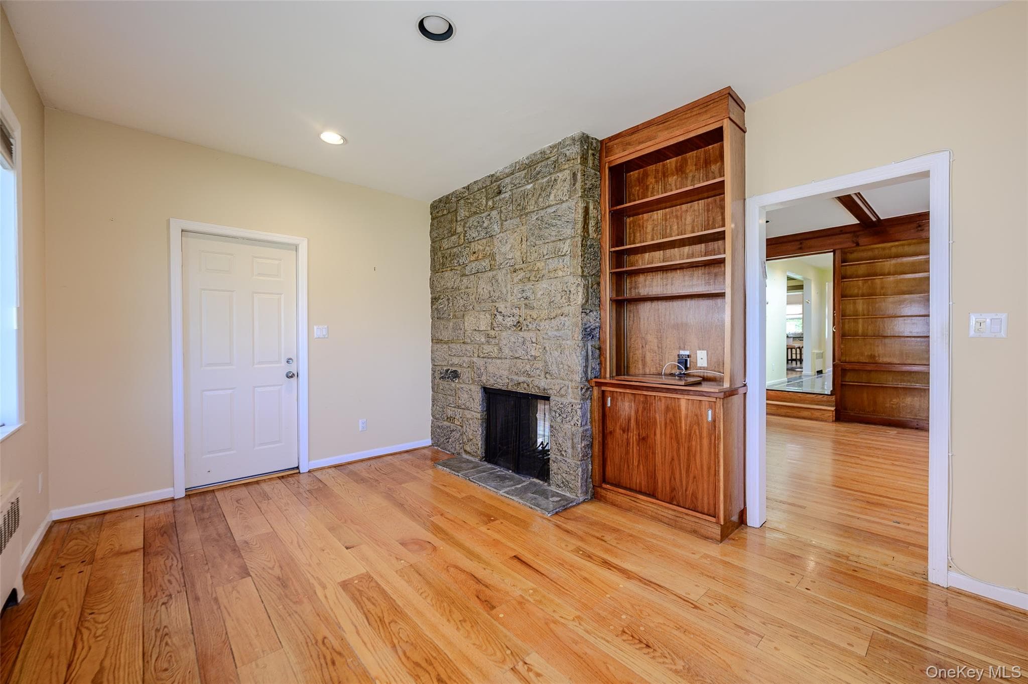 13802 Rockaway Beach Boulevard thumbnail 9