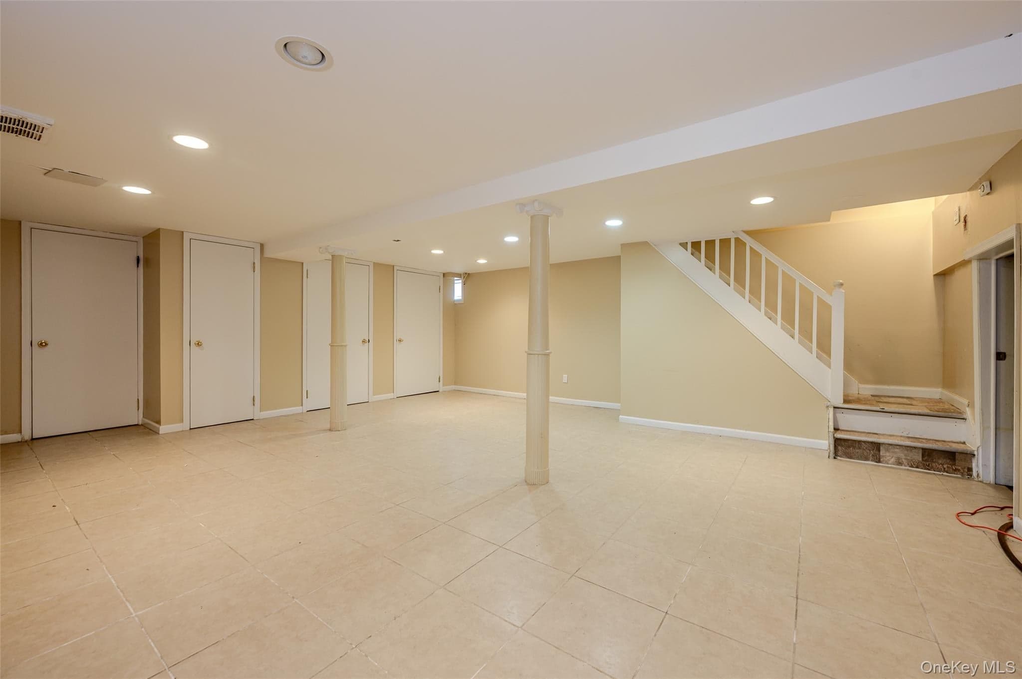 13802 Rockaway Beach Boulevard thumbnail 27