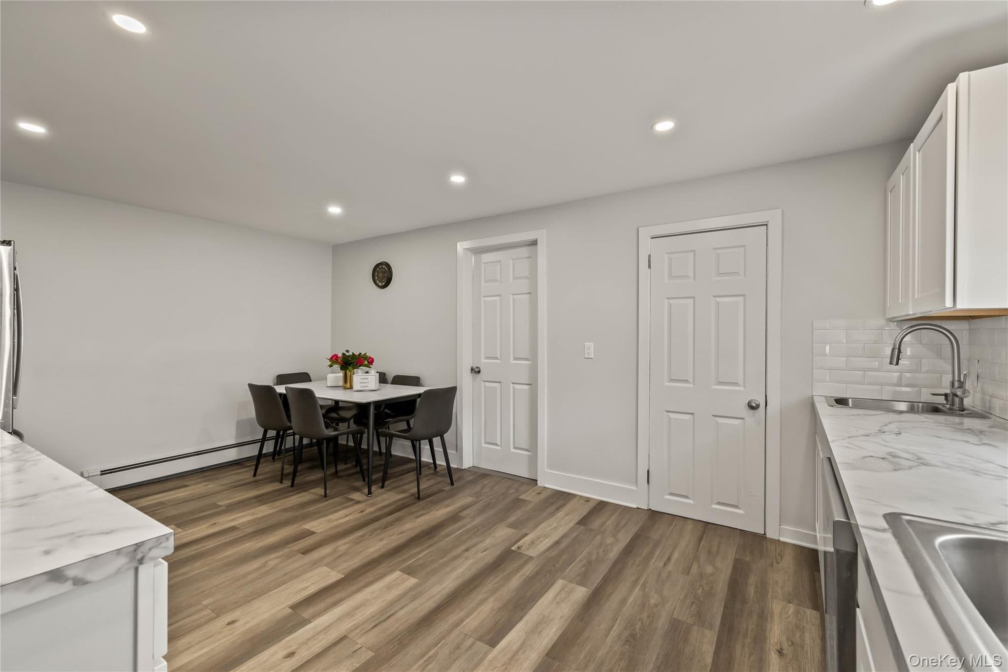 60 N Cole Avenue thumbnail 34