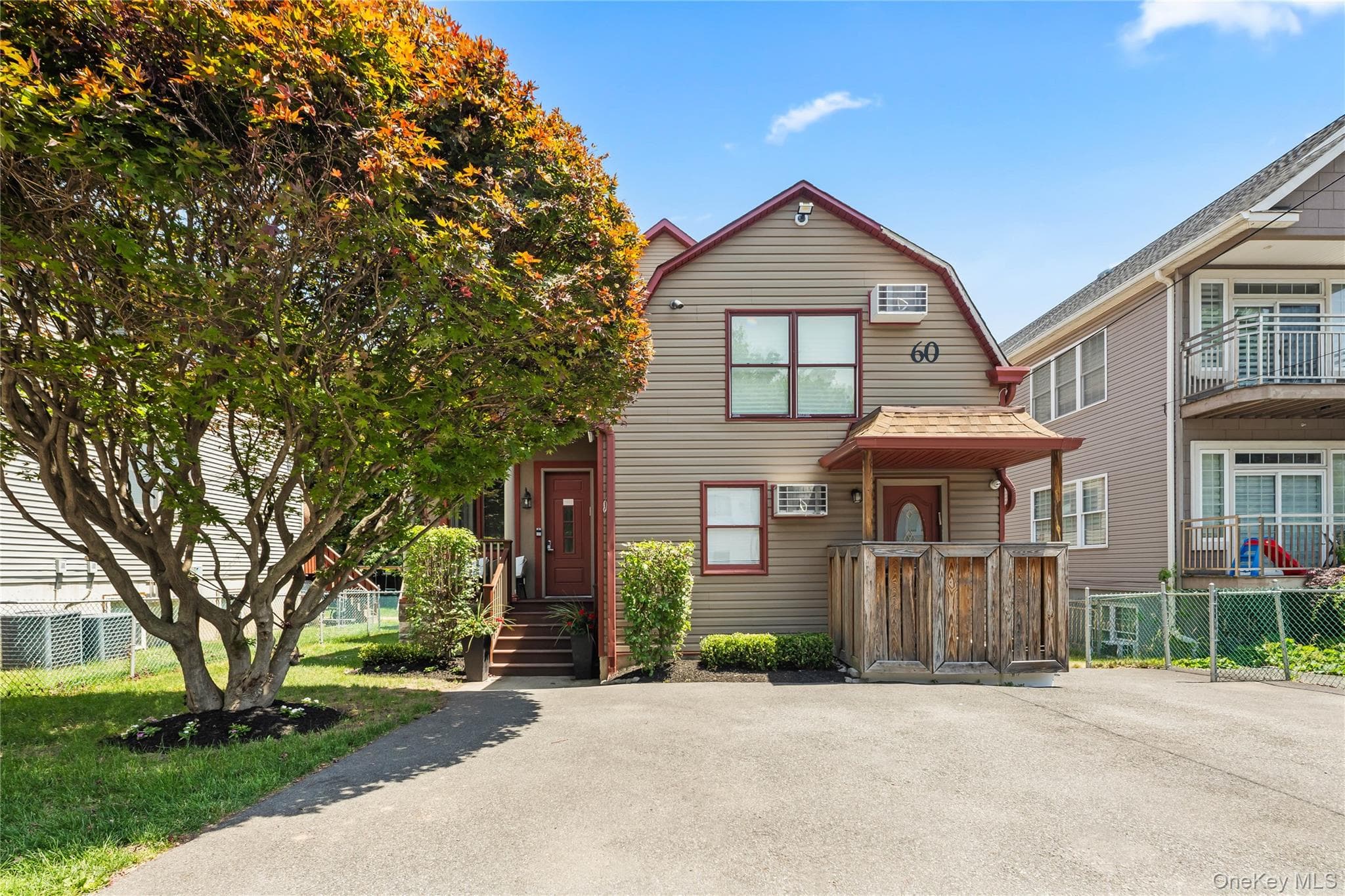 60 N Cole Avenue thumbnail 2