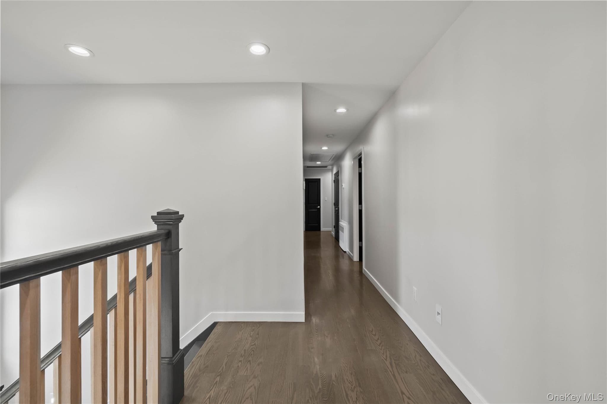 60 N Cole Avenue thumbnail 19