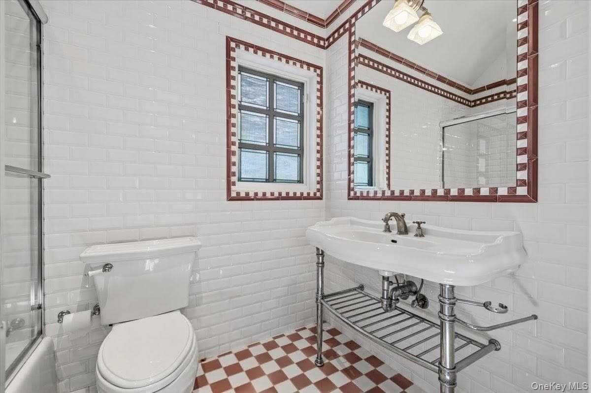 17 Sutton Place thumbnail 29