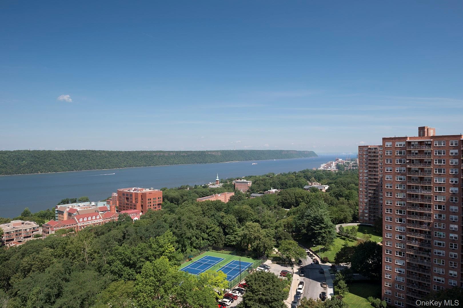 5700 Arlington Avenue Unit: 22A thumbnail 3