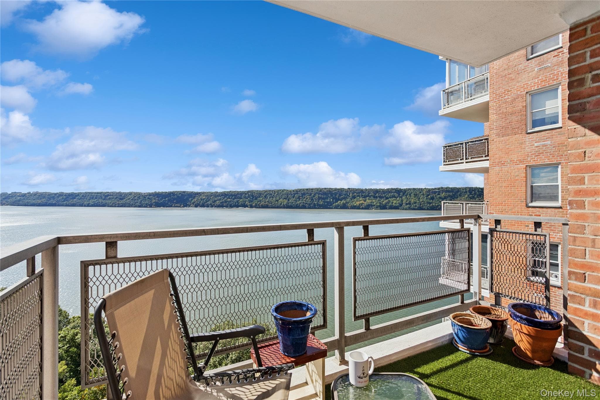 2621 Palisade Avenue Unit: 14L thumbnail 2