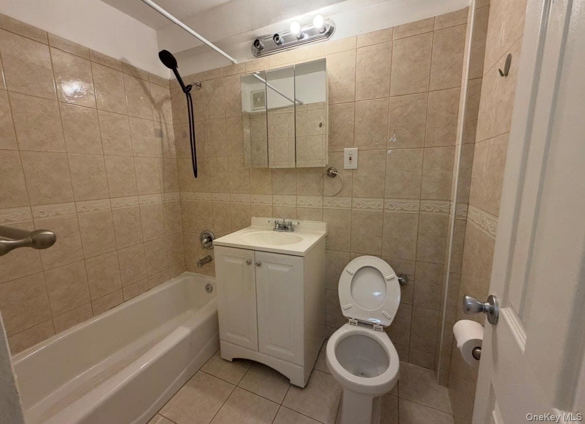 83-30 Vietor Avenue Unit: 312 thumbnail 2