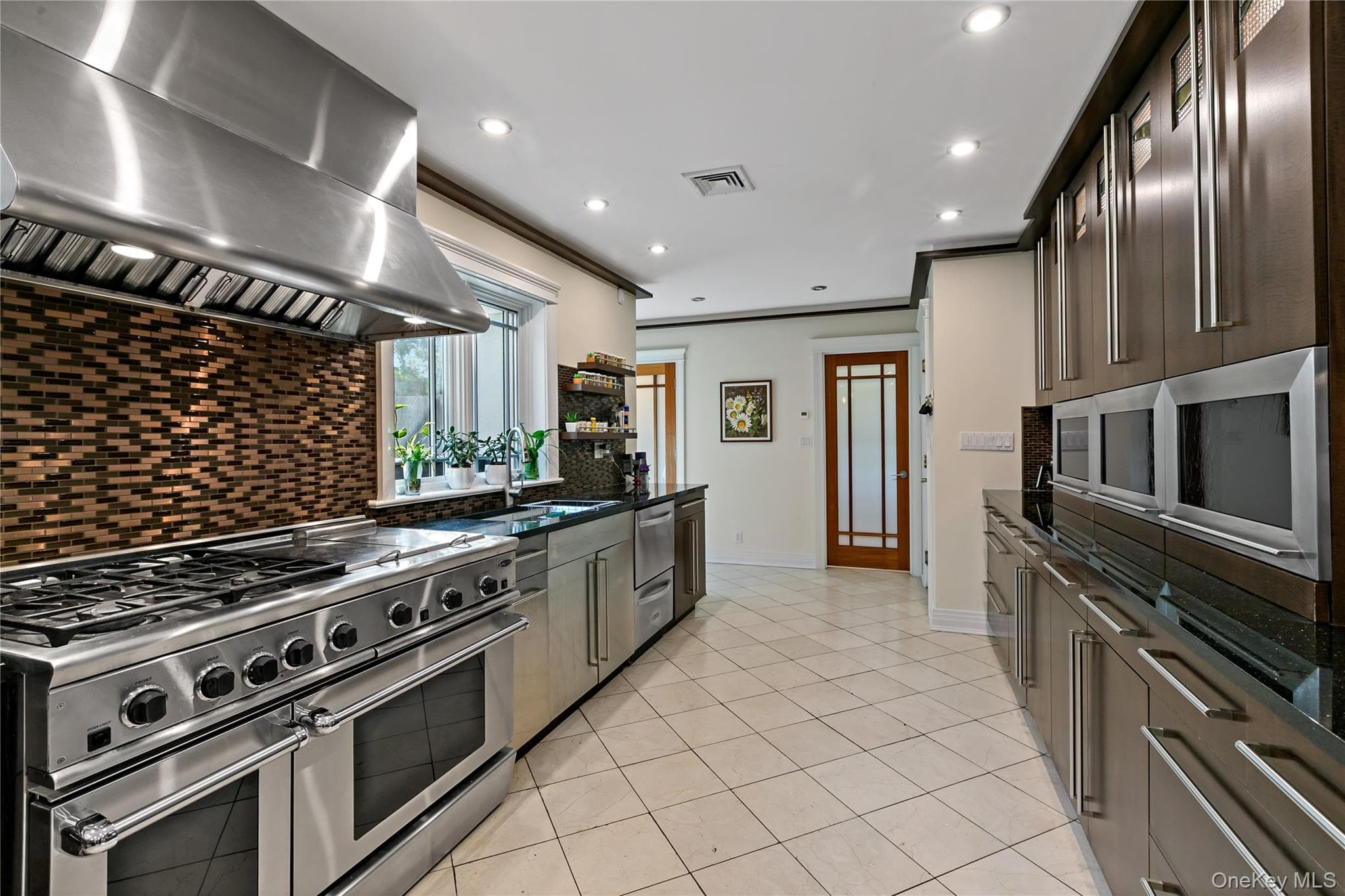 50 Echo Bay Drive thumbnail 21