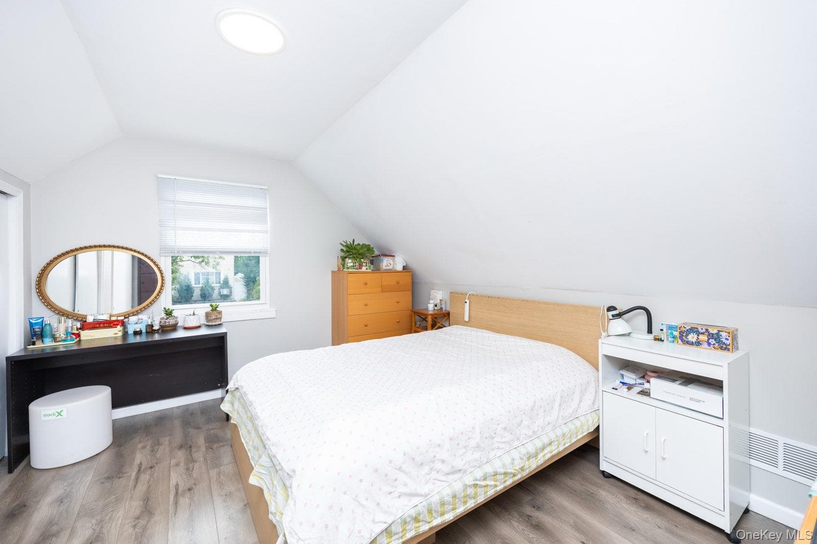 77 Lynton Road thumbnail 8
