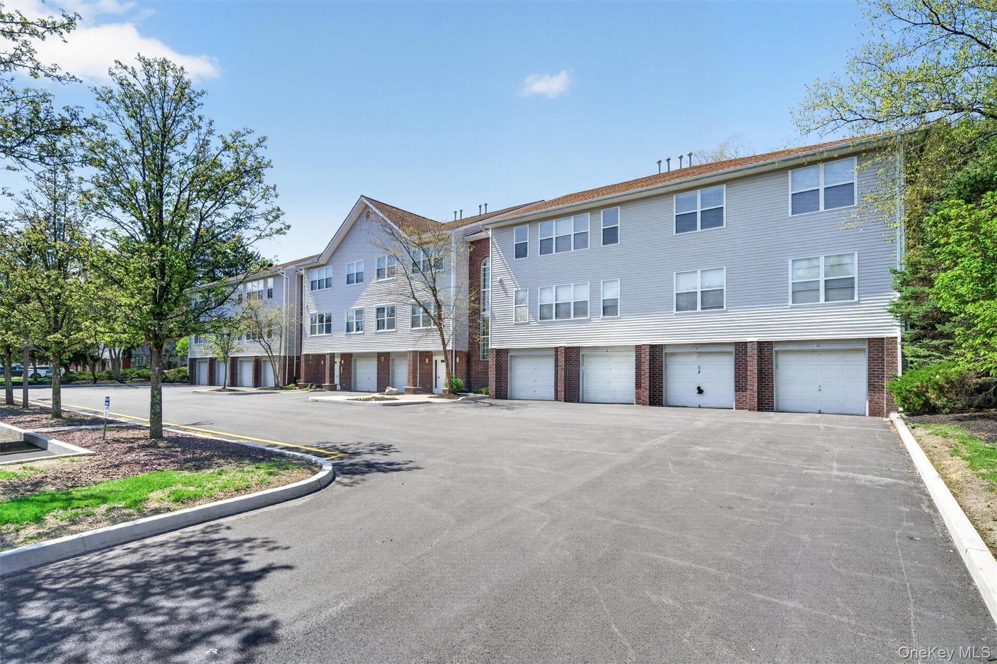 66 Deer Ct Drive thumbnail 2