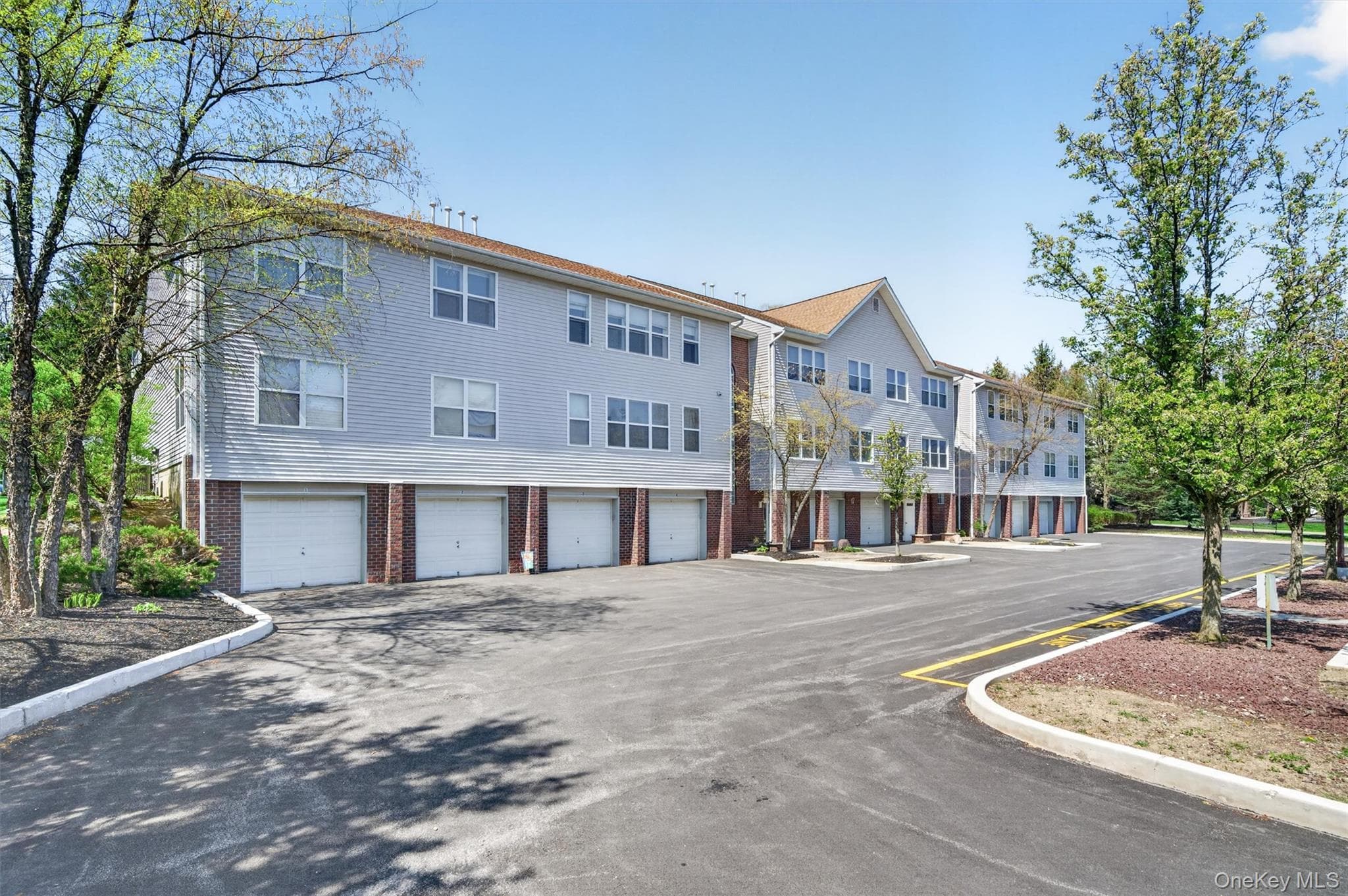 66 Deer Ct Drive thumbnail 3