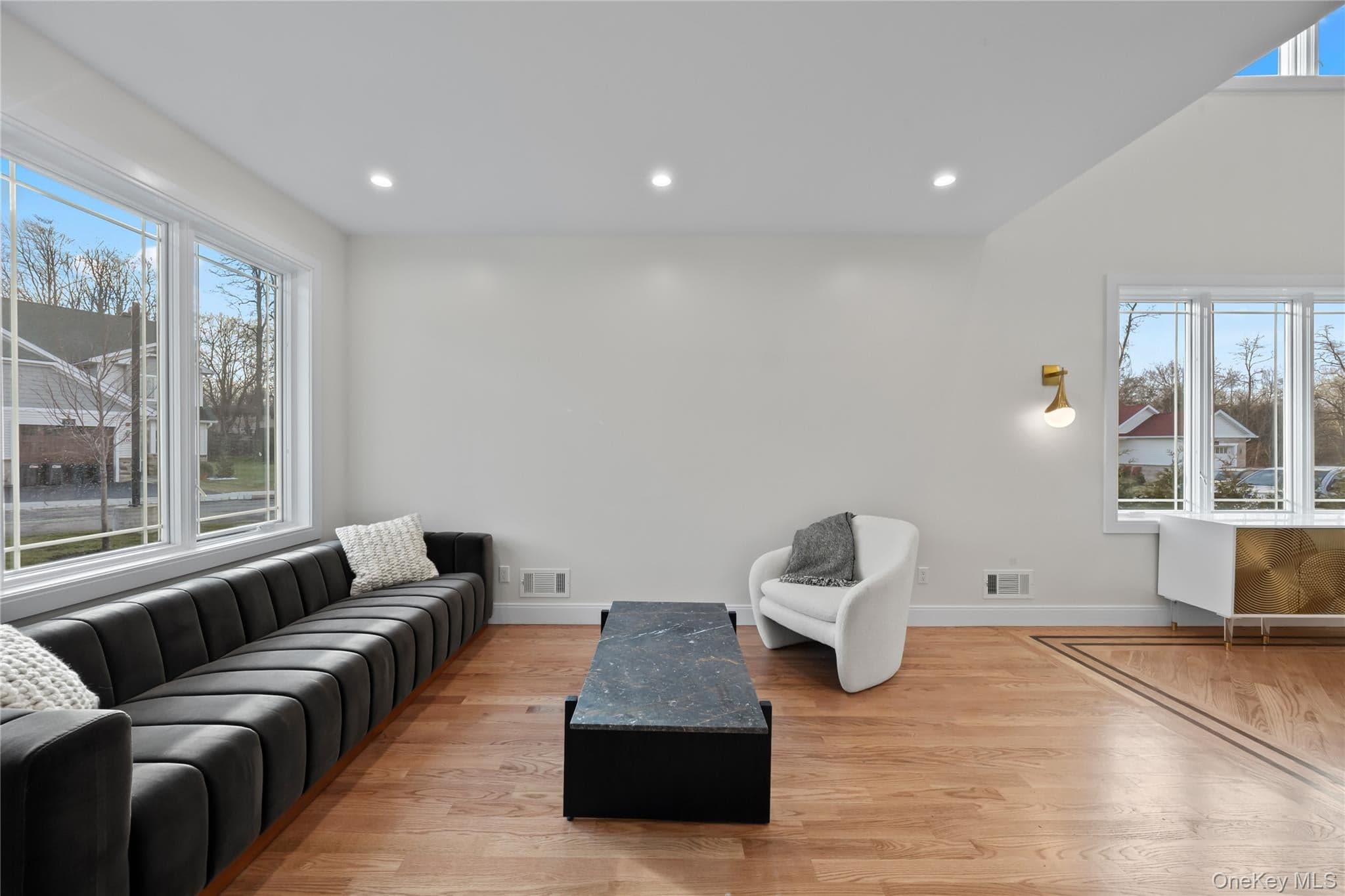 19 Dessau Circle thumbnail 12
