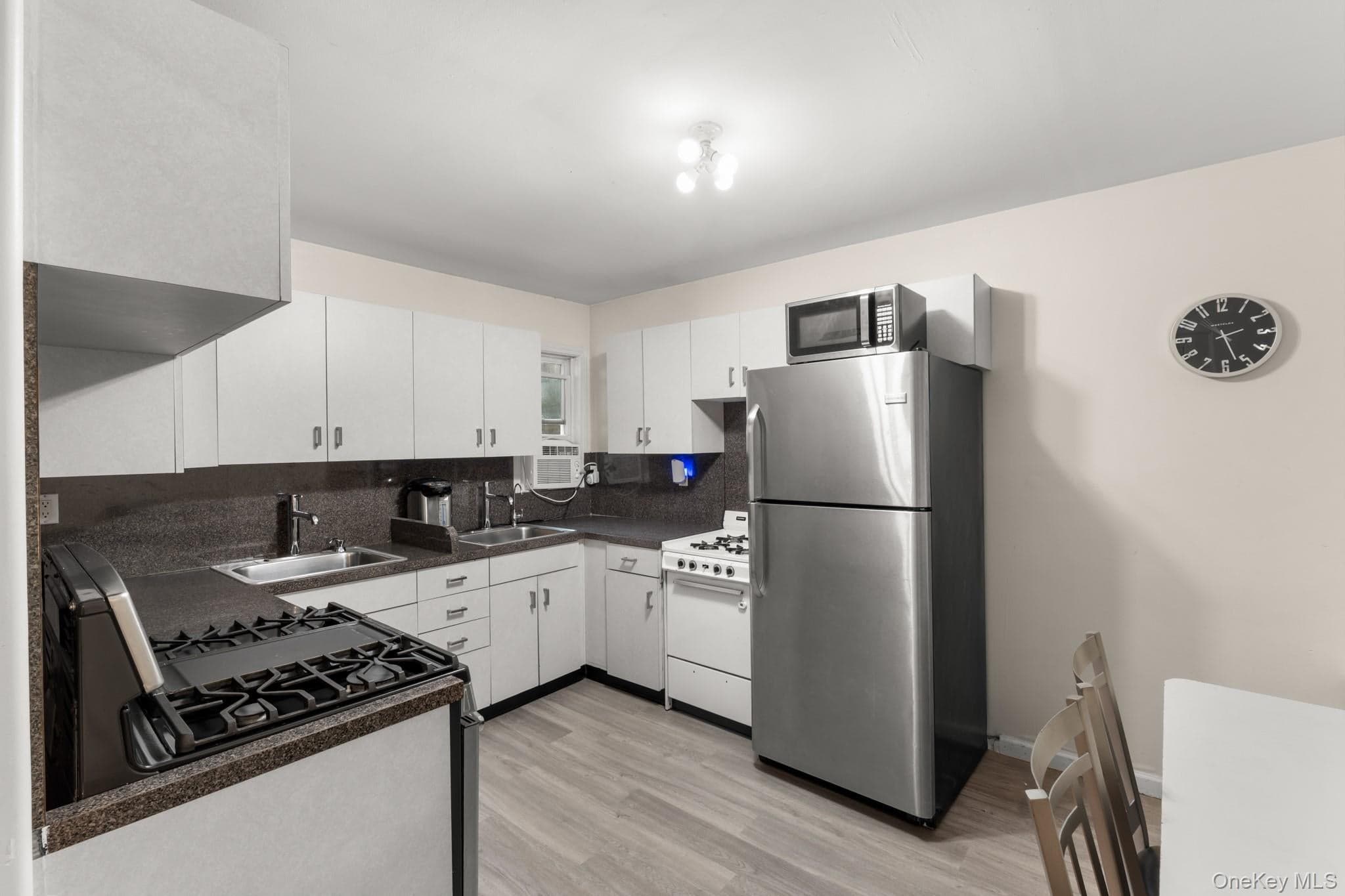 28 Calvert Drive Unit: 4 thumbnail 17