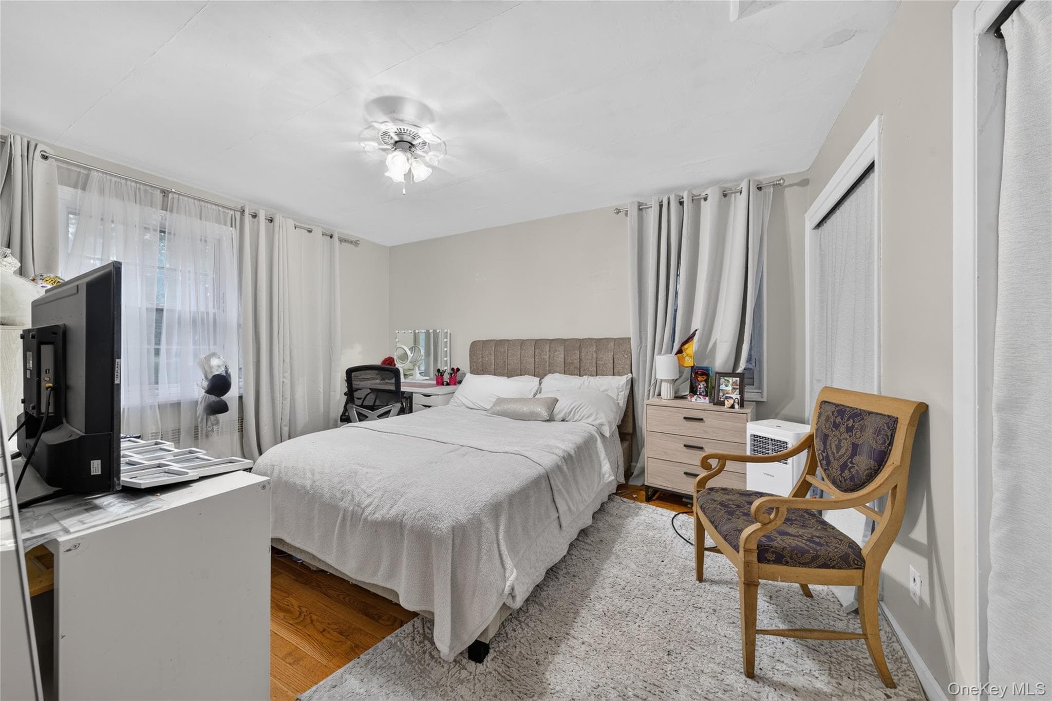 445 Nassau Boulevard thumbnail 11
