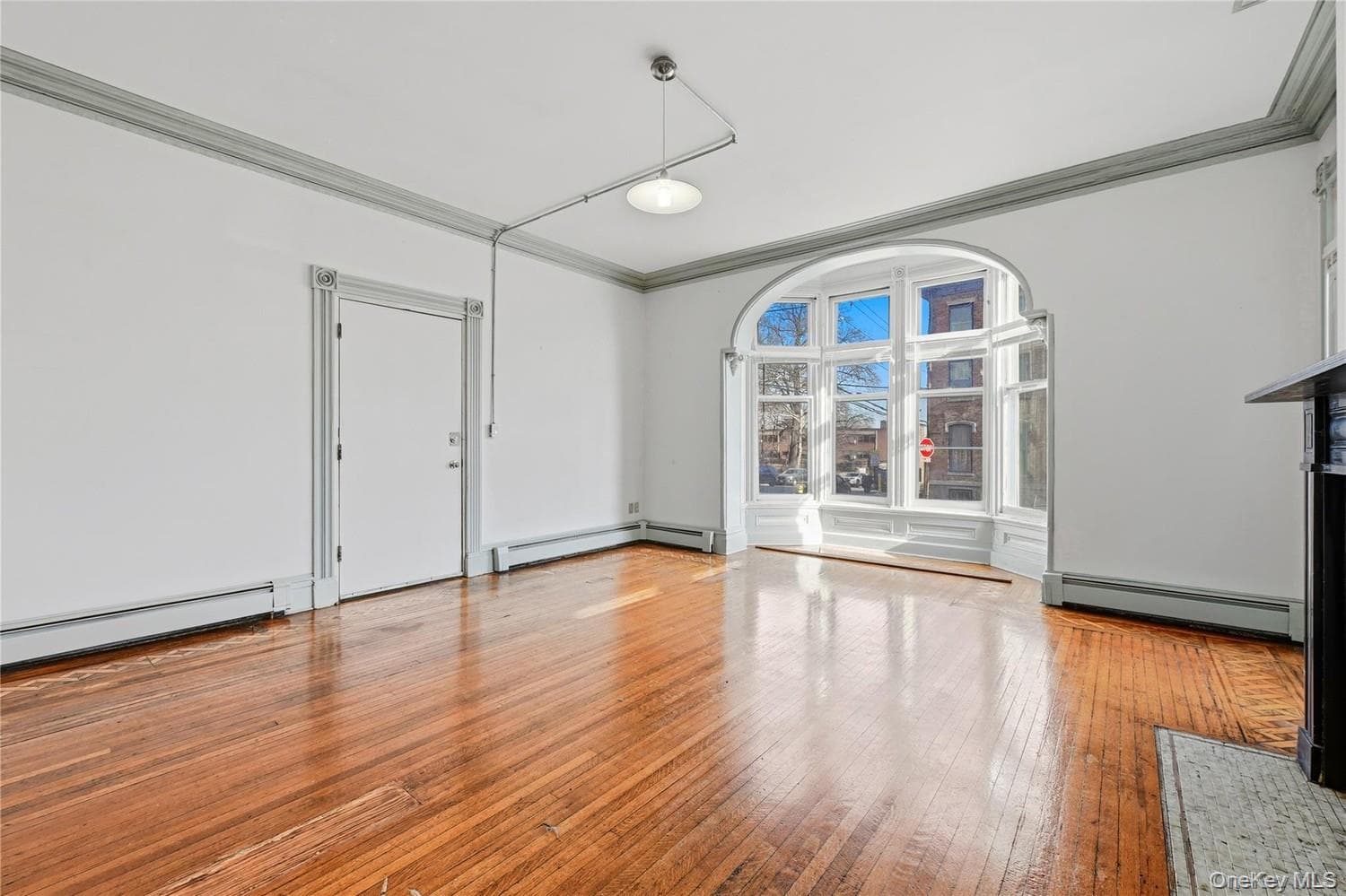 203 Grand Street thumbnail 6