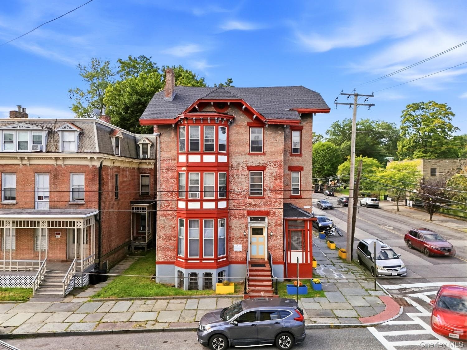 203 Grand Street photo 1