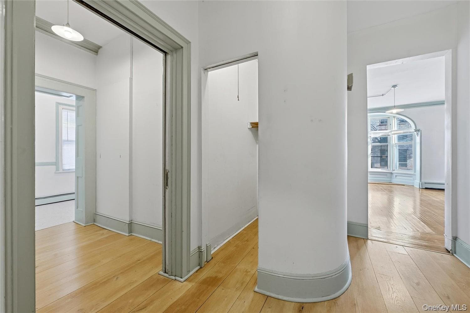 203 Grand Street thumbnail 8