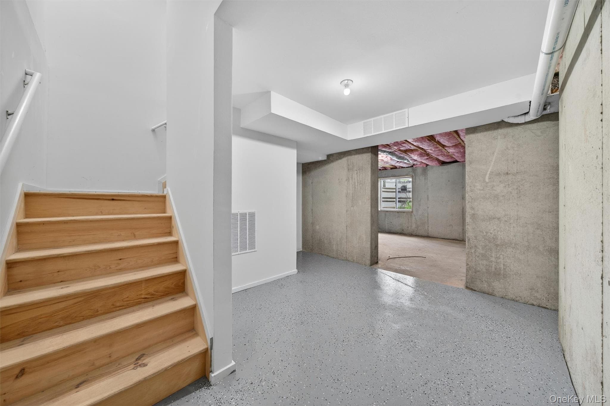 21 Harcourt Cosman Drive thumbnail 38
