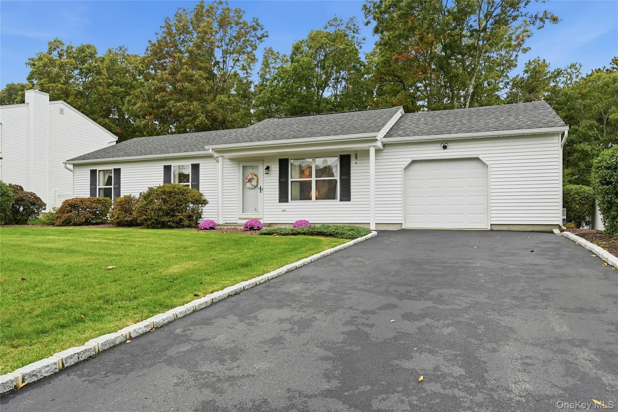 6 Evelyn Court thumbnail 3
