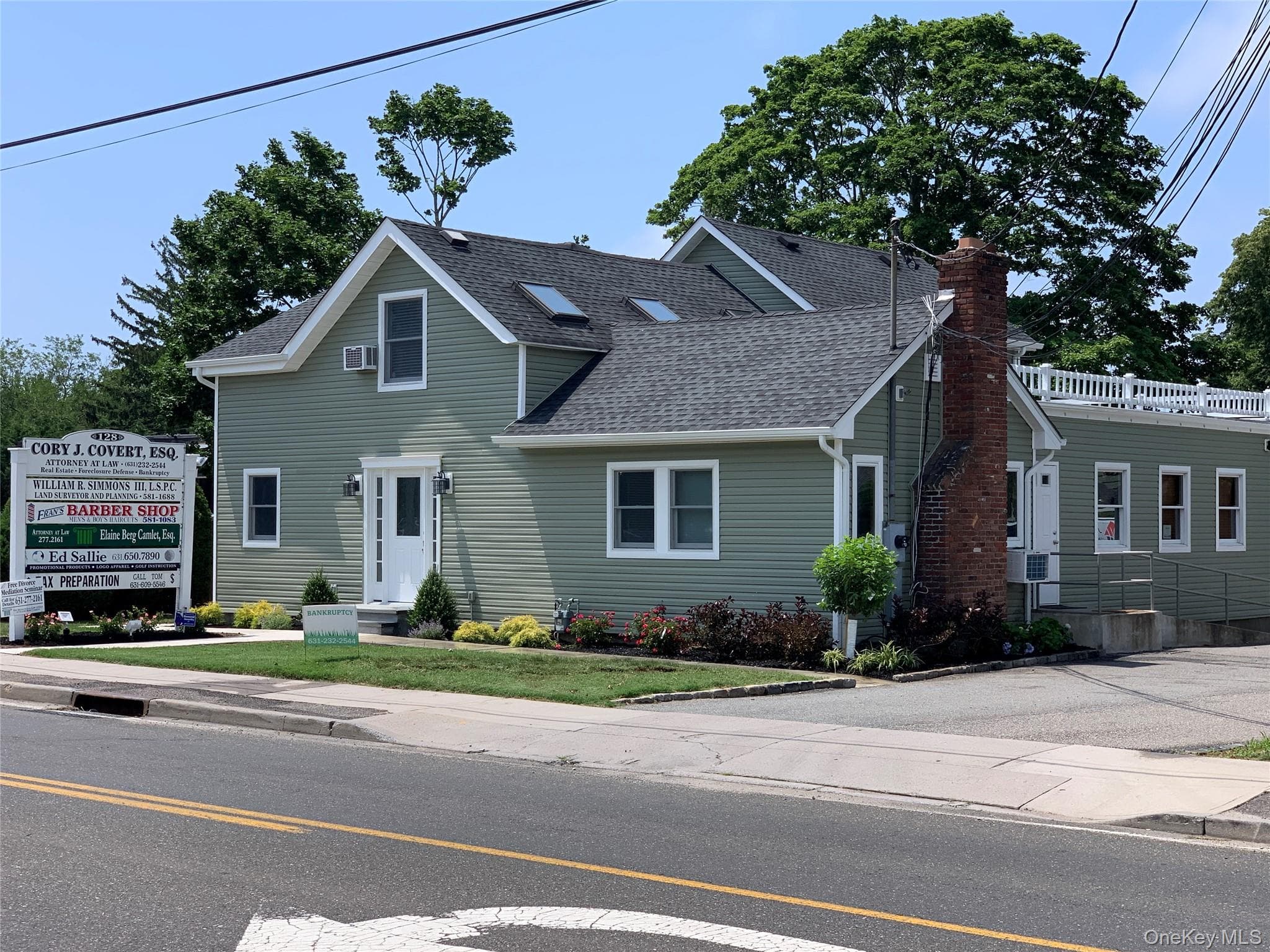 128 Carleton Avenue, East Islip