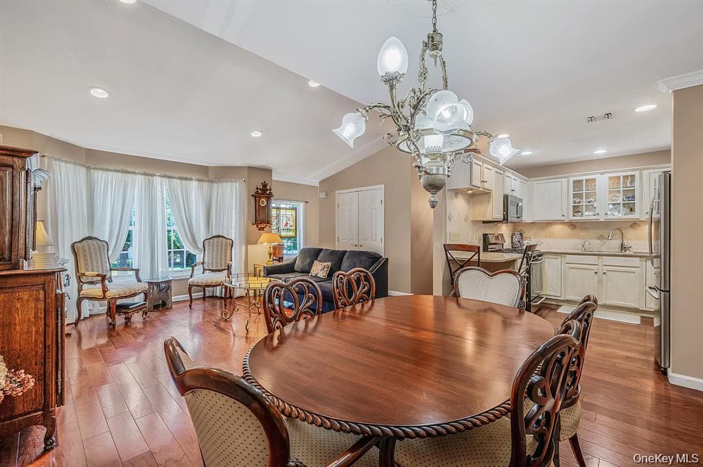 1130 Savoy Drive thumbnail 15
