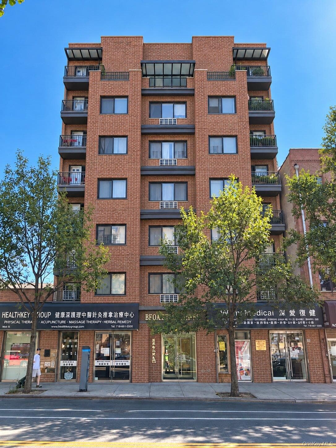 85-23 Broadway Unit: 2C photo 1