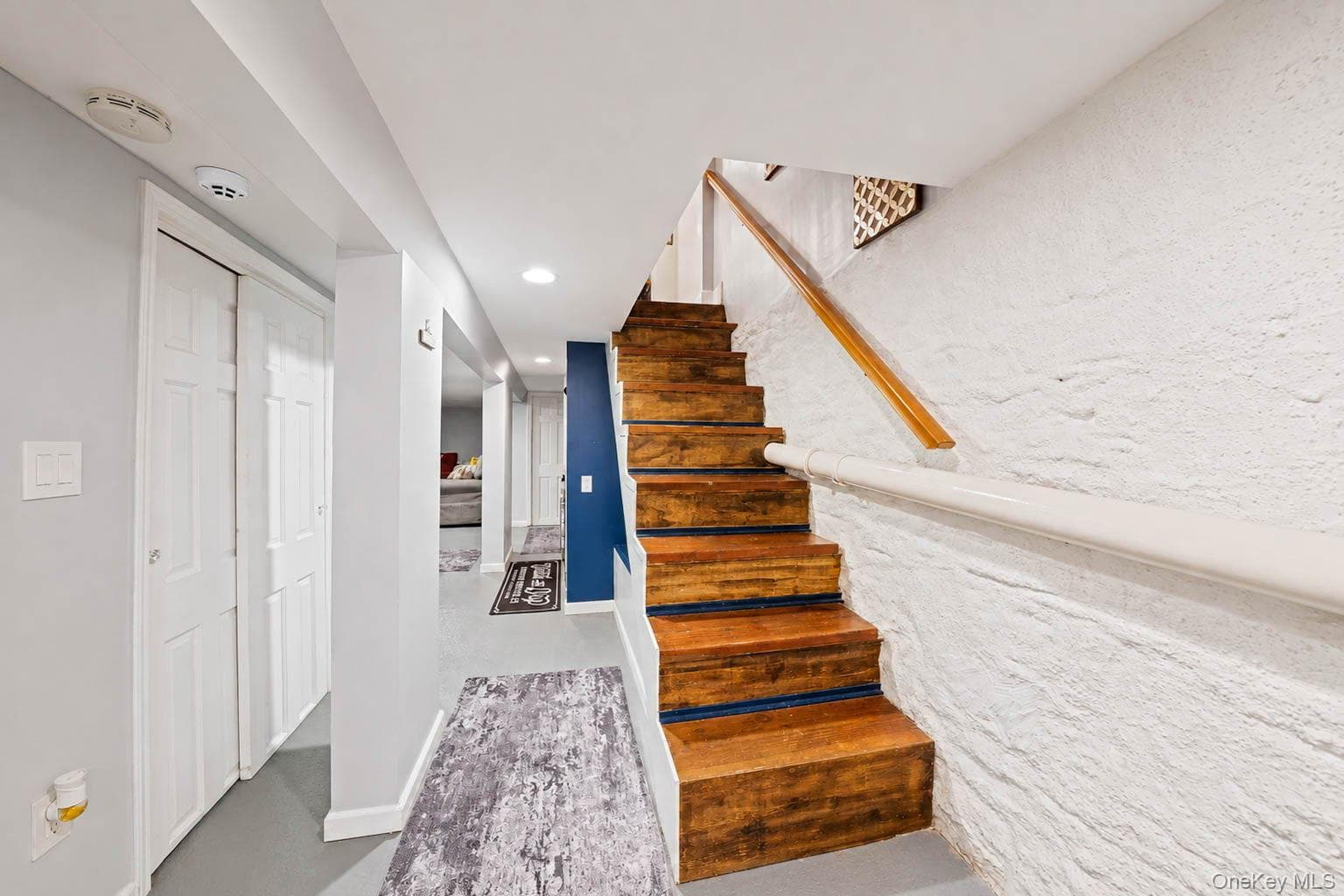 885A Putnam Avenue thumbnail 21