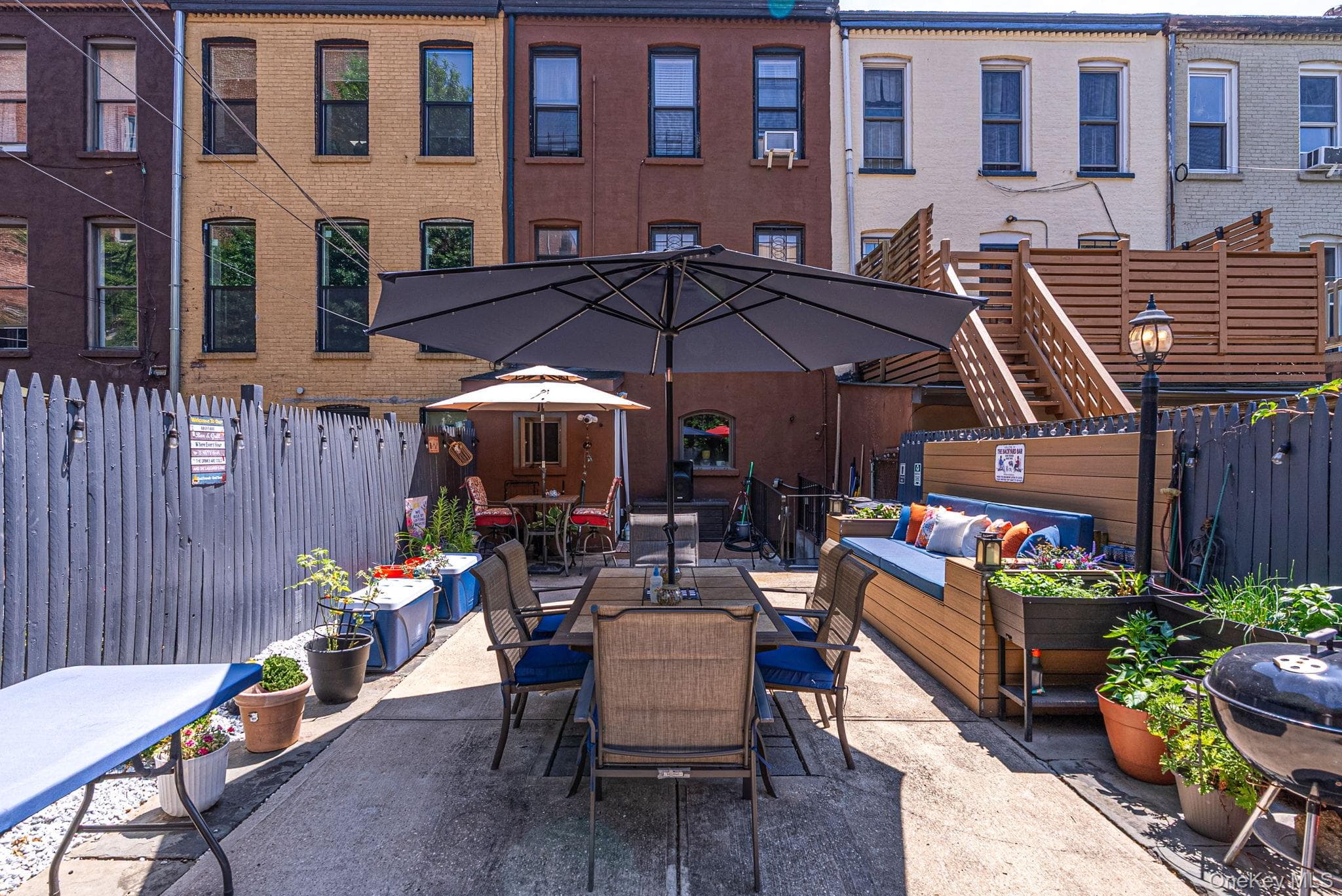 885A Putnam Avenue thumbnail 29