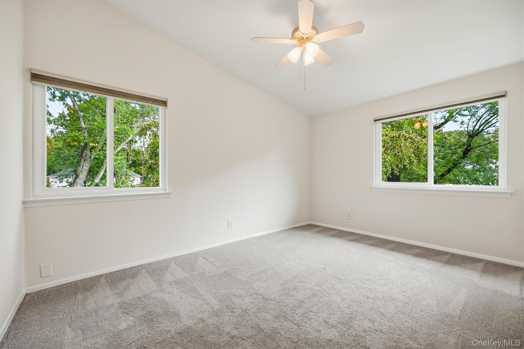 152 California Road thumbnail 19