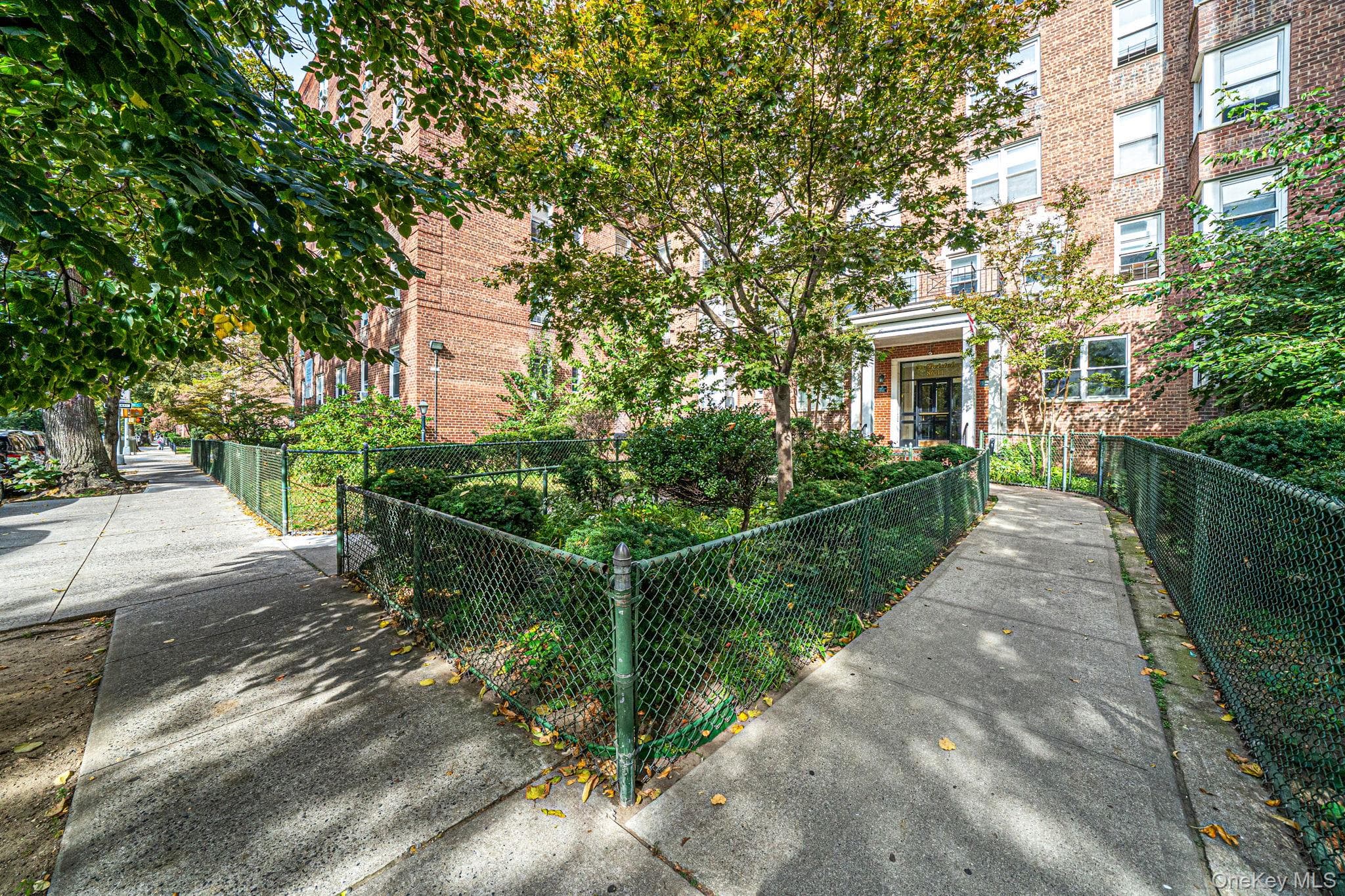 8611 34th Avenue Unit: 2N thumbnail 19