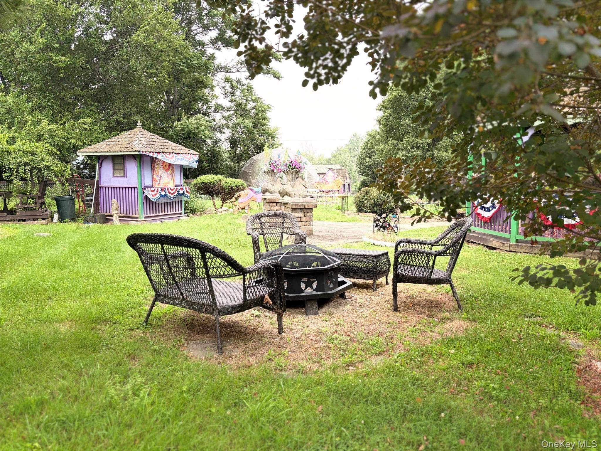 48 Maple Avenue thumbnail 40