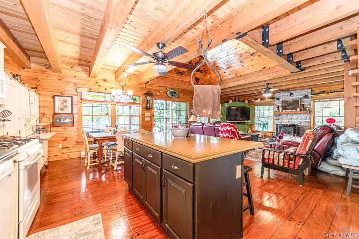 150 Thompsonville Road Unit: 20 thumbnail 5