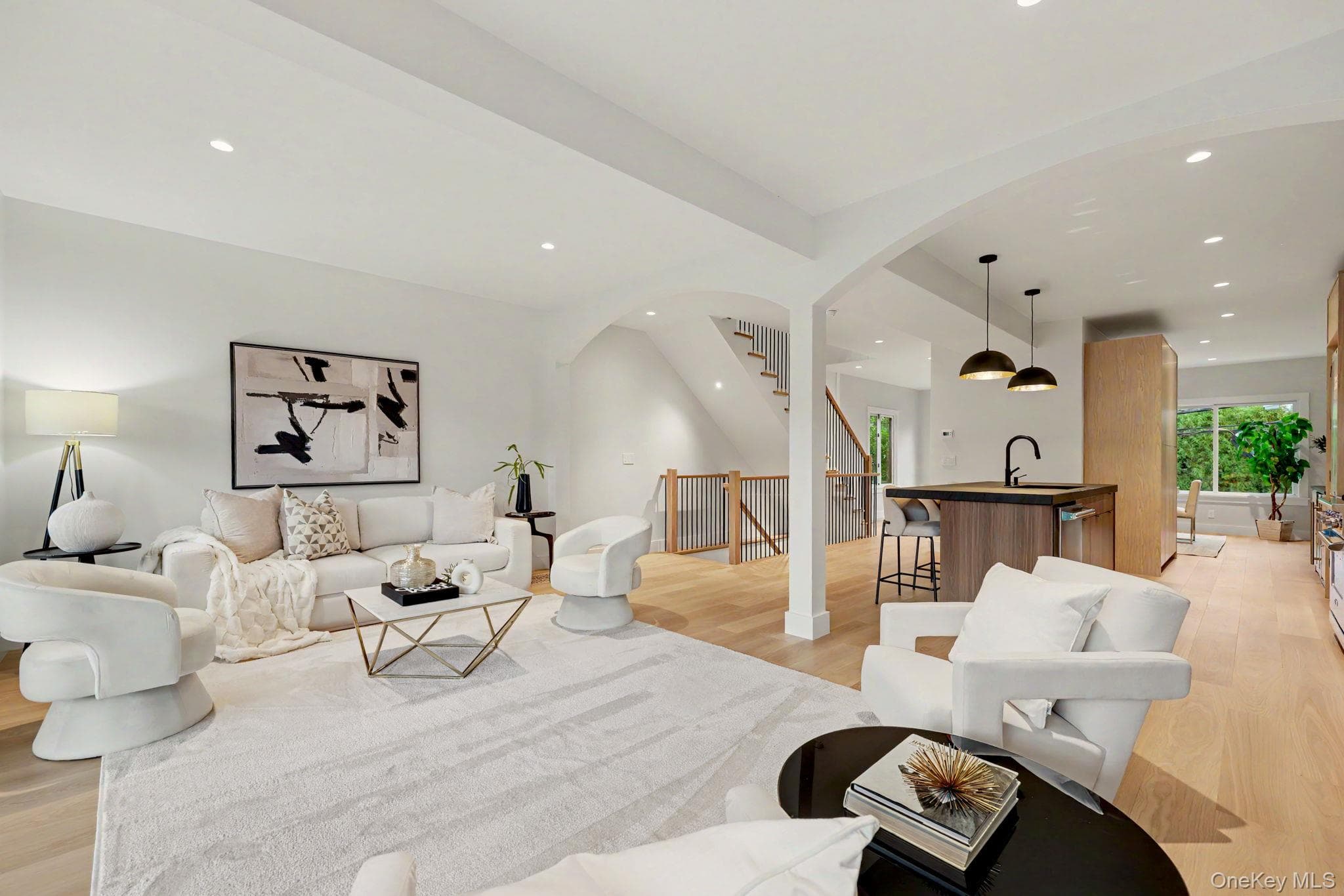 19 Davenport Avenue photo 1