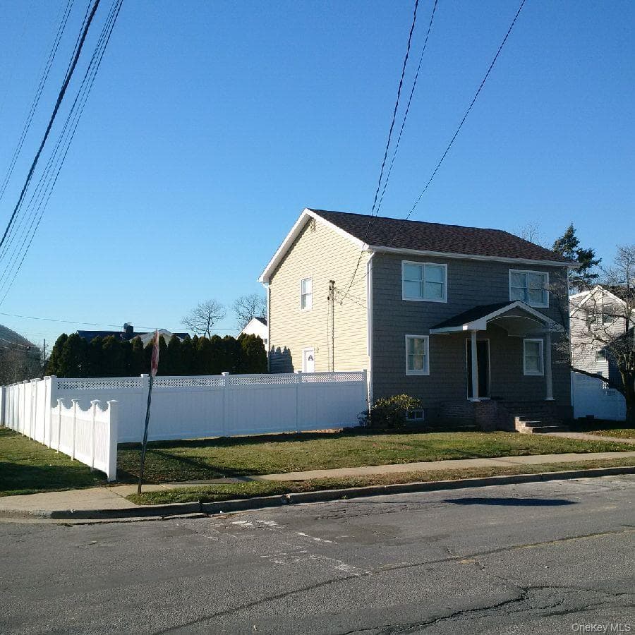 52 Concord Avenue thumbnail 2