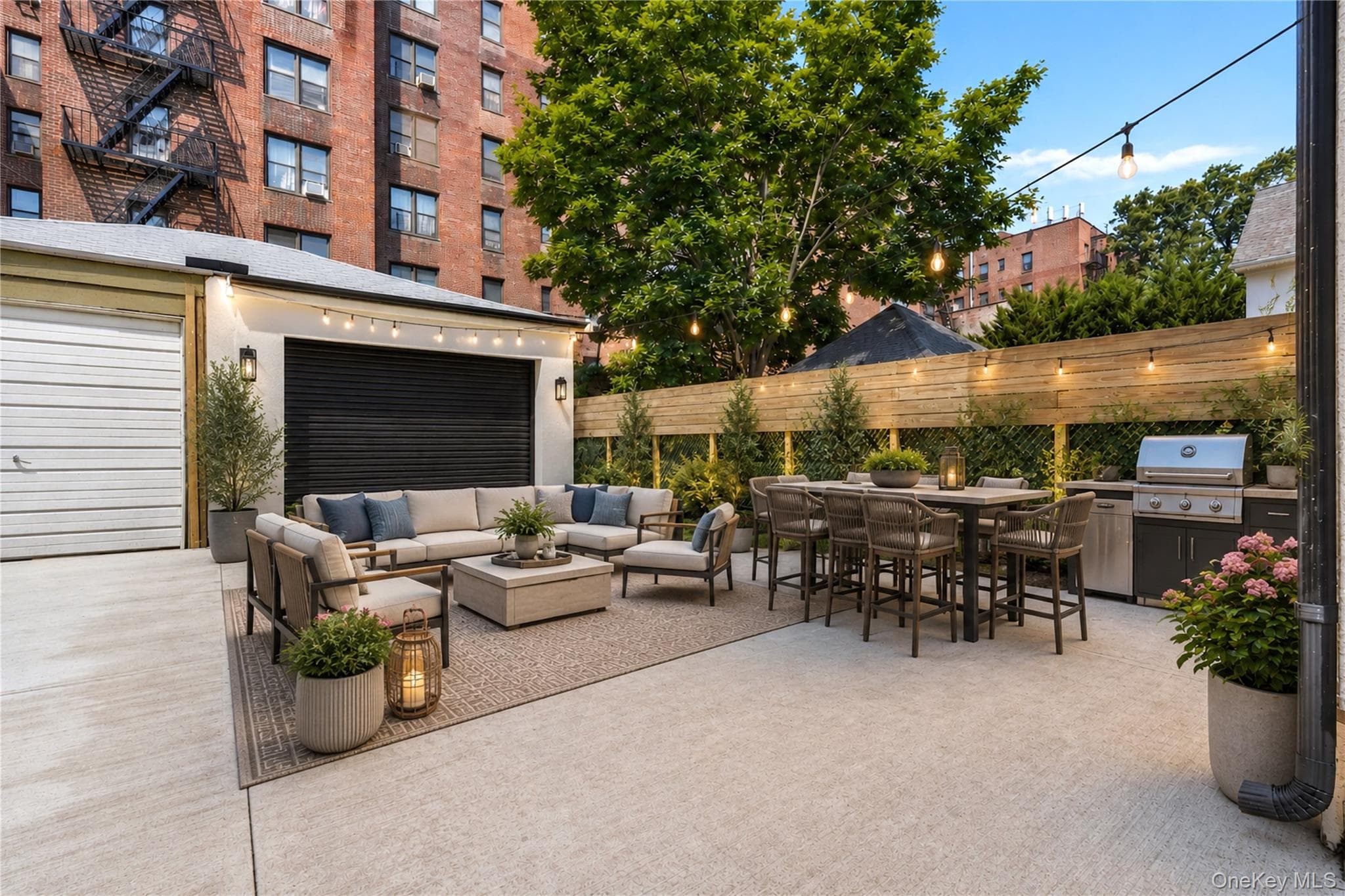 1050 E 31st Street thumbnail 32