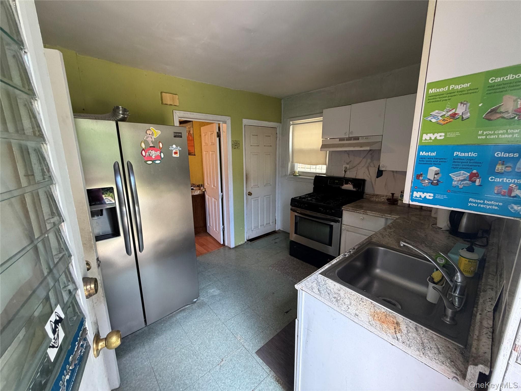 39-68 59th Street thumbnail 15