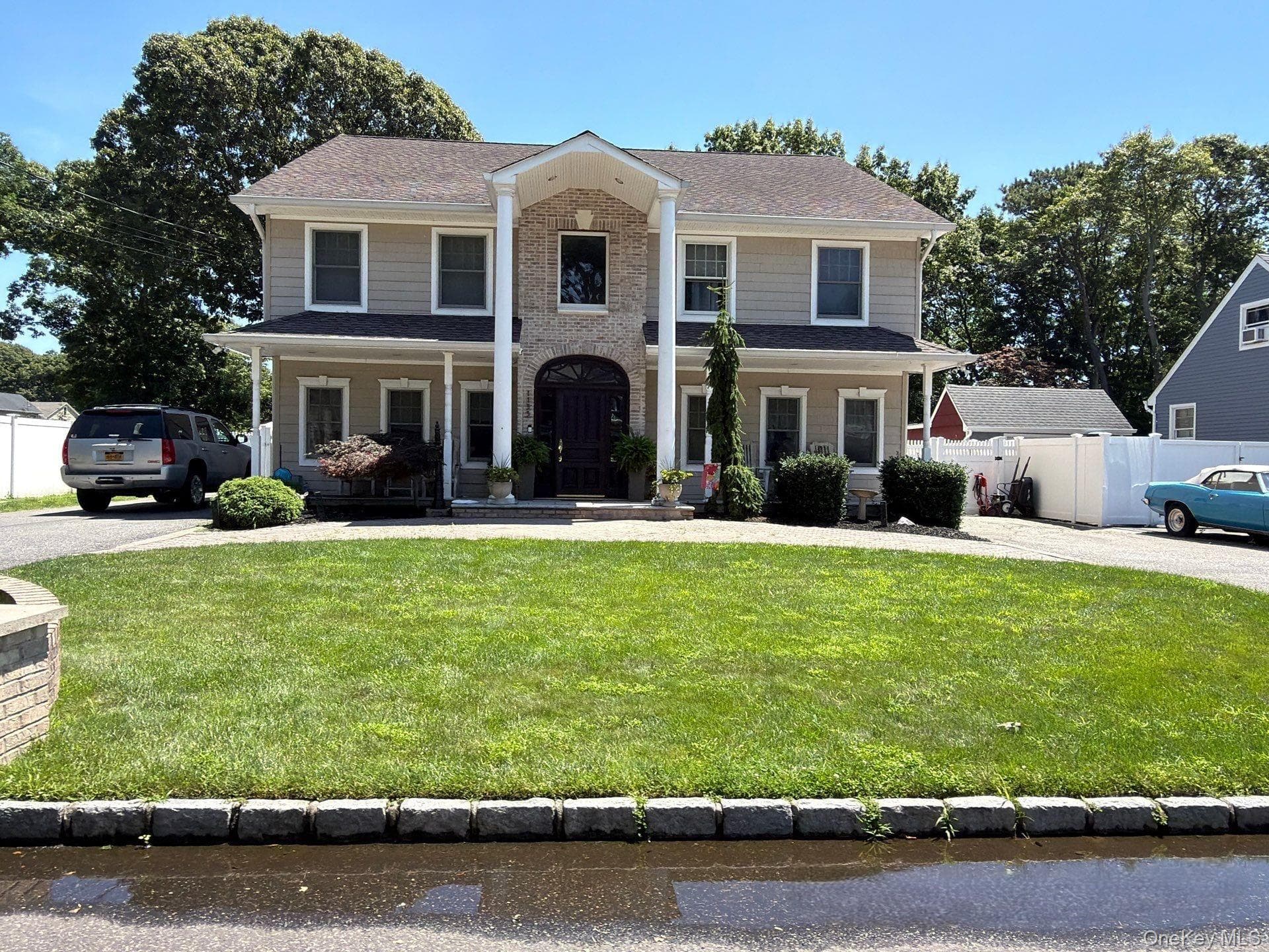 1133 Patricia Avenue, West Islip