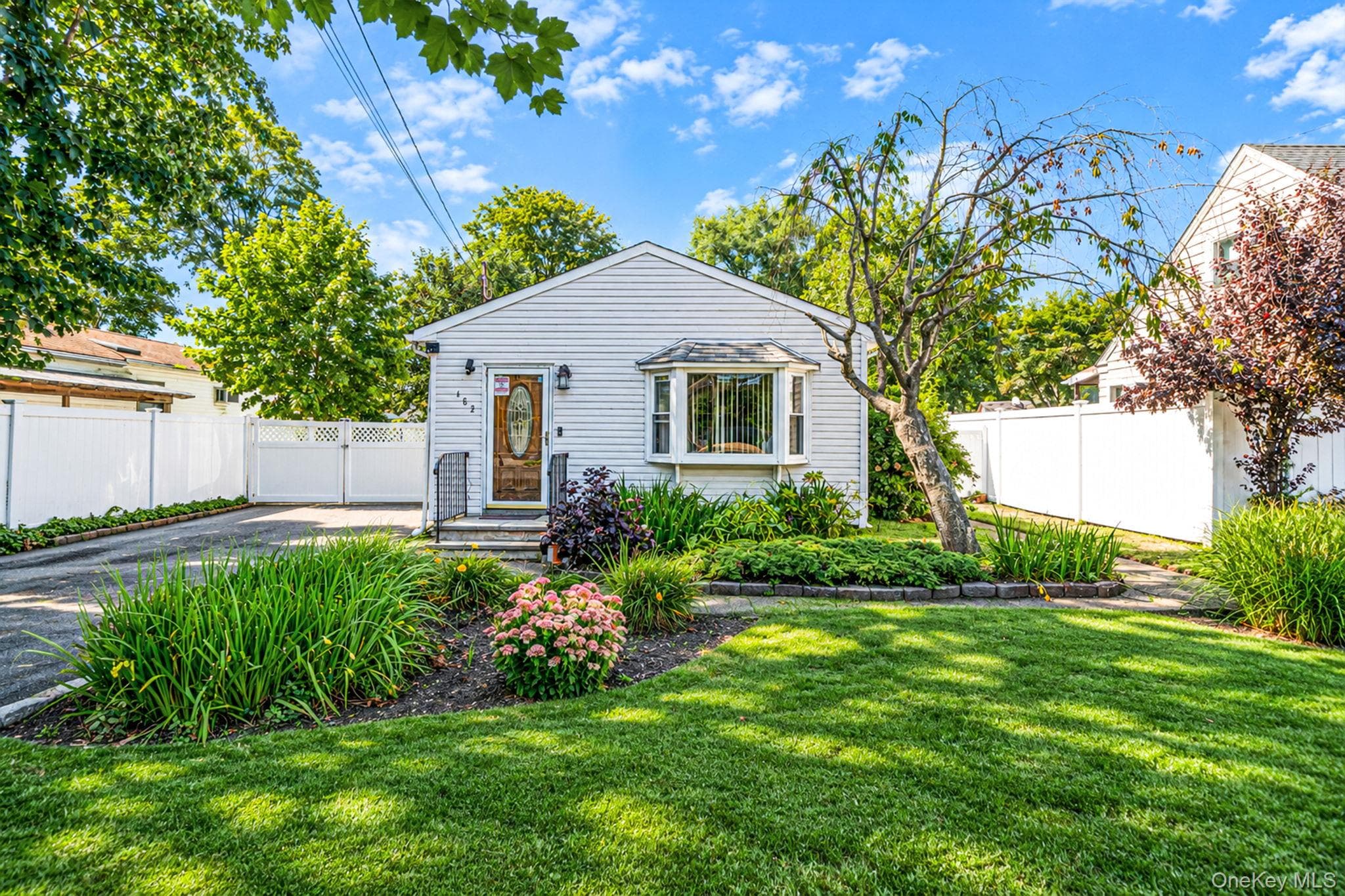 182 Commack Road thumbnail 8