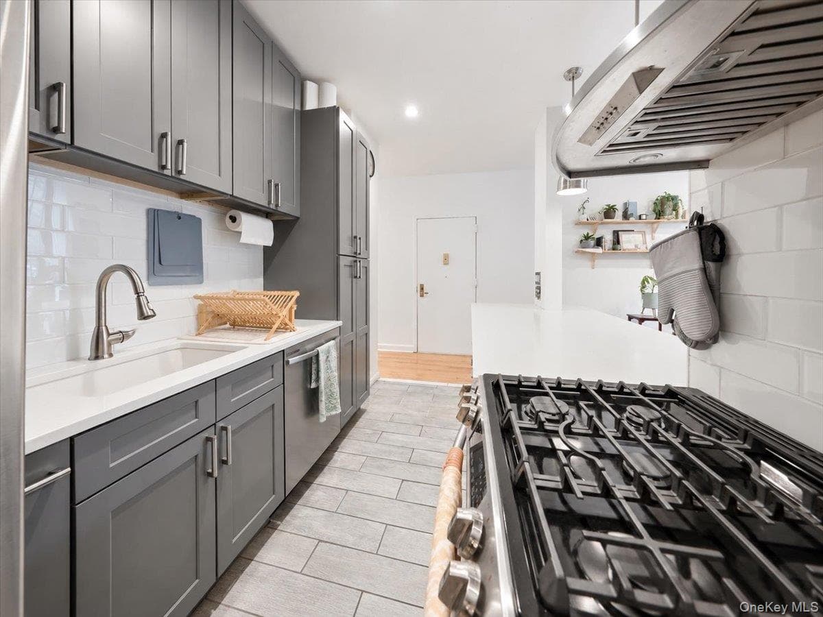 51 W 106th St New York ST Unit: 1A thumbnail 6