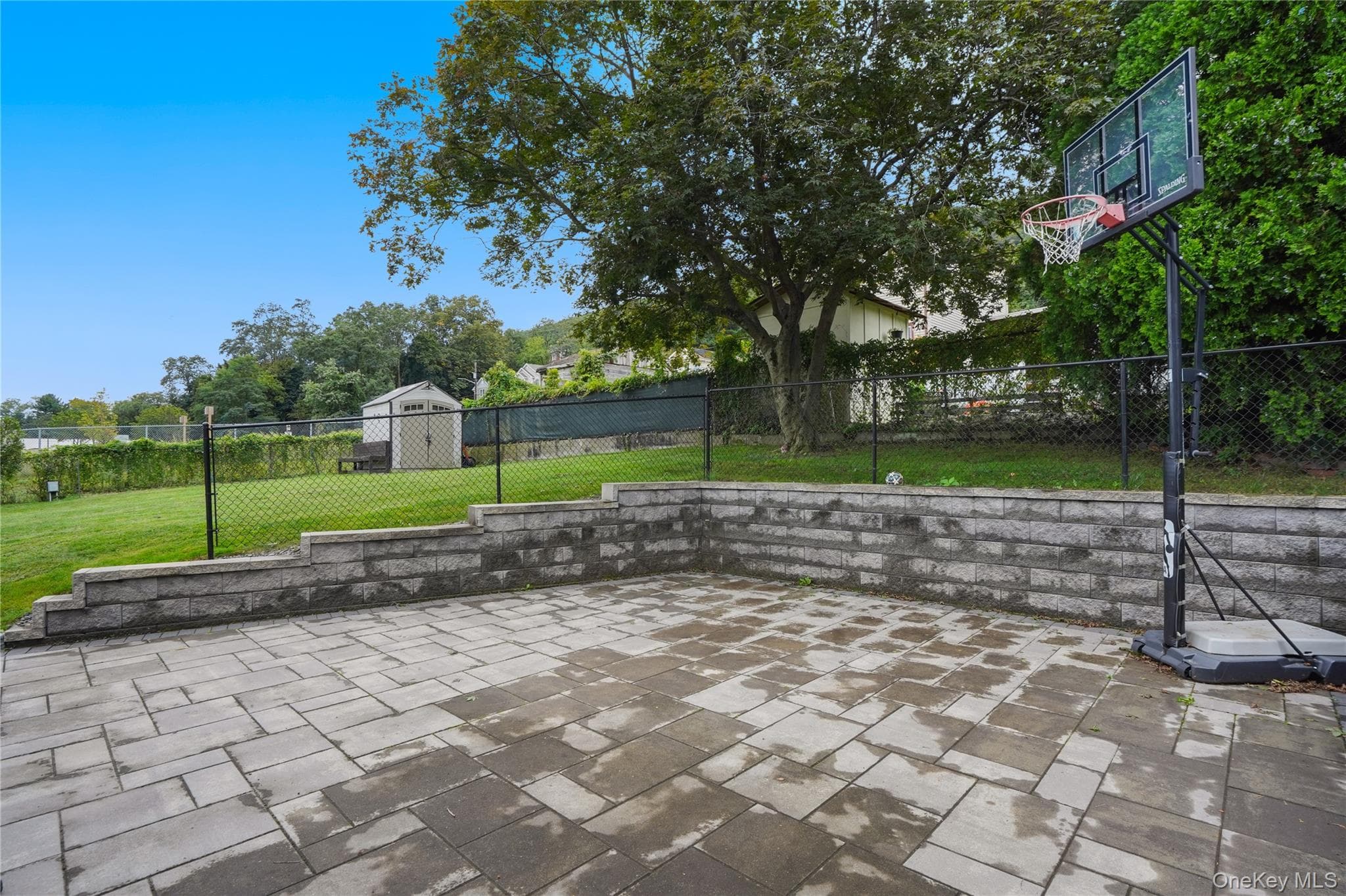 104 Maple Avenue thumbnail 22