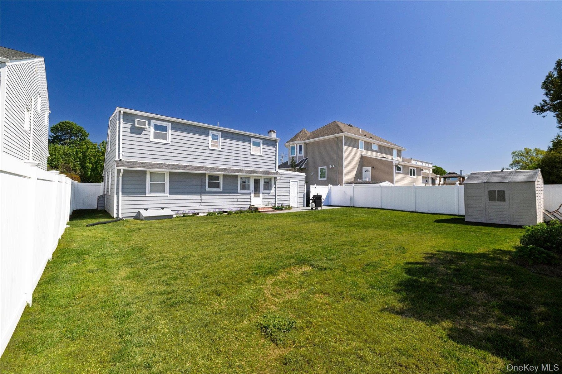 265 W Windsor Parkway thumbnail 2