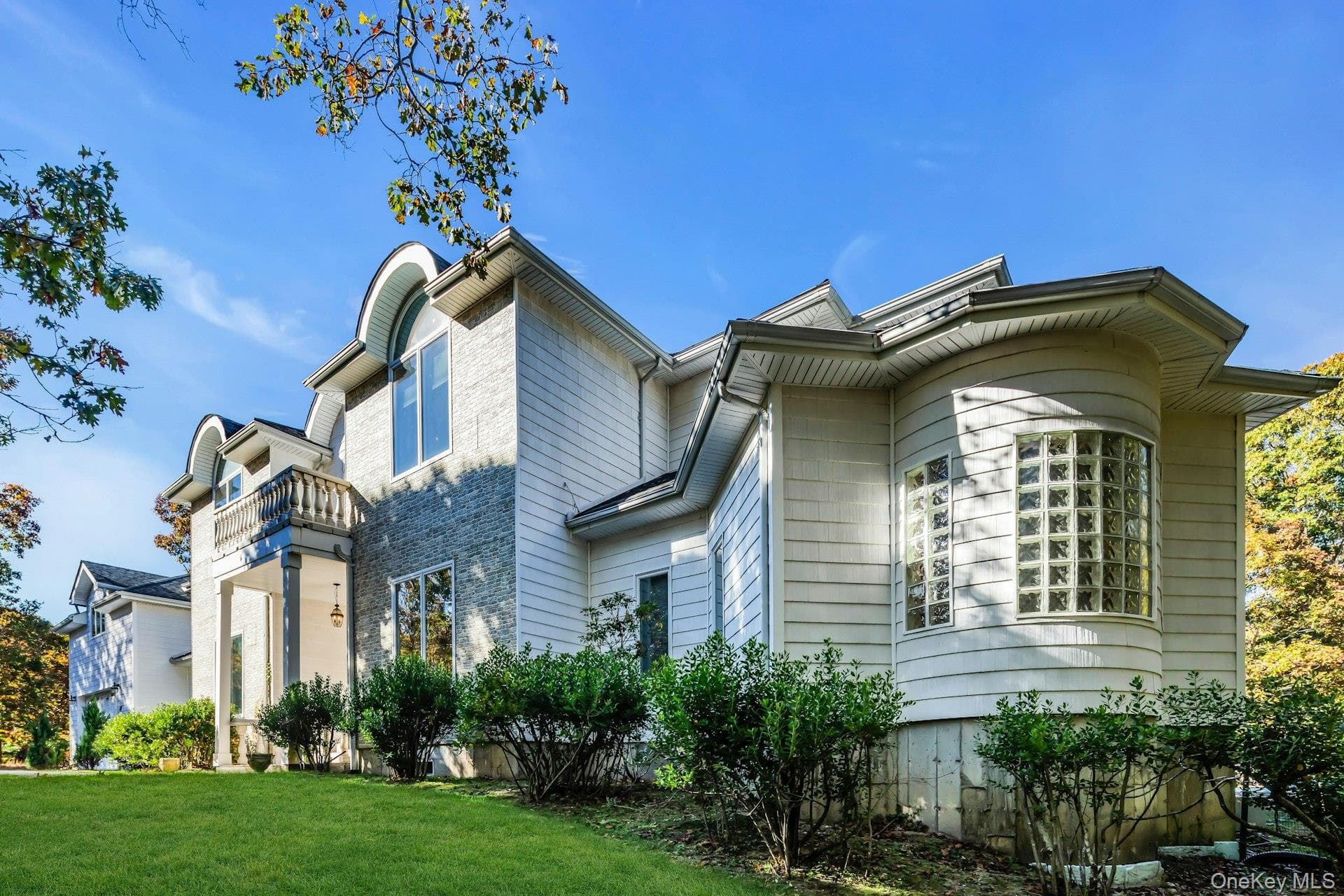 10 Bay Woods Drive thumbnail 3