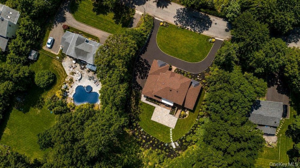 21 Arista Drive thumbnail 46