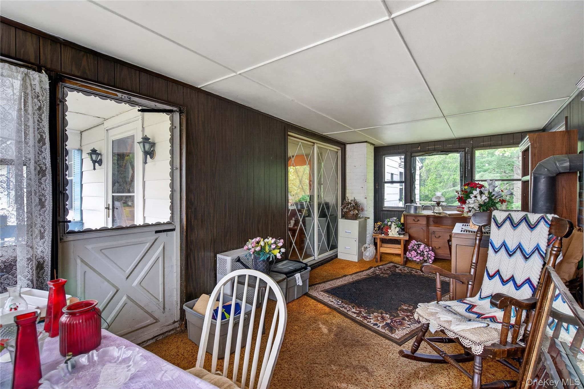 566 Lakeside Road thumbnail 32