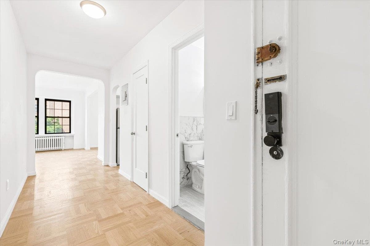 196 Garth Road Unit: 1F thumbnail 5